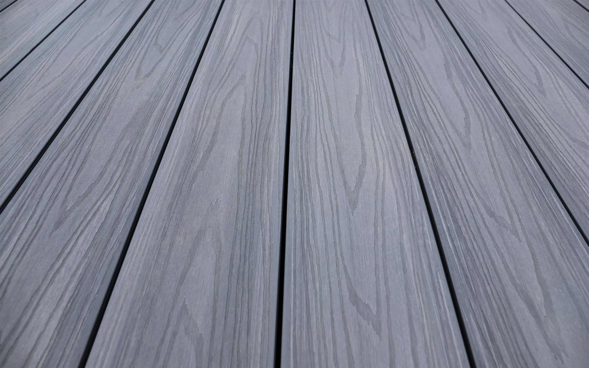 contrasting composite decking colours