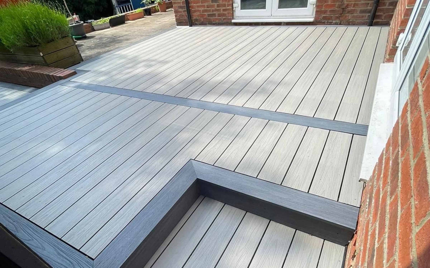 NeoTimber garden decking with steps.