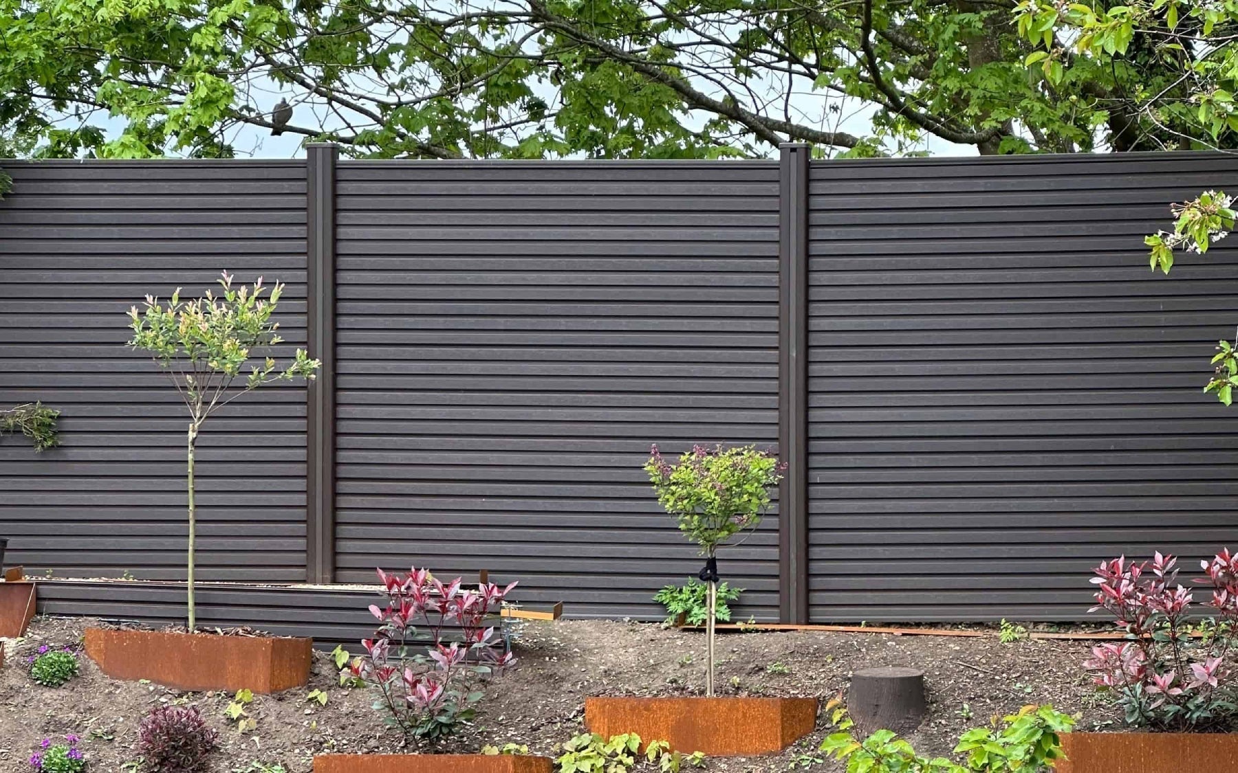 NeoTimber Grey composite fencing.