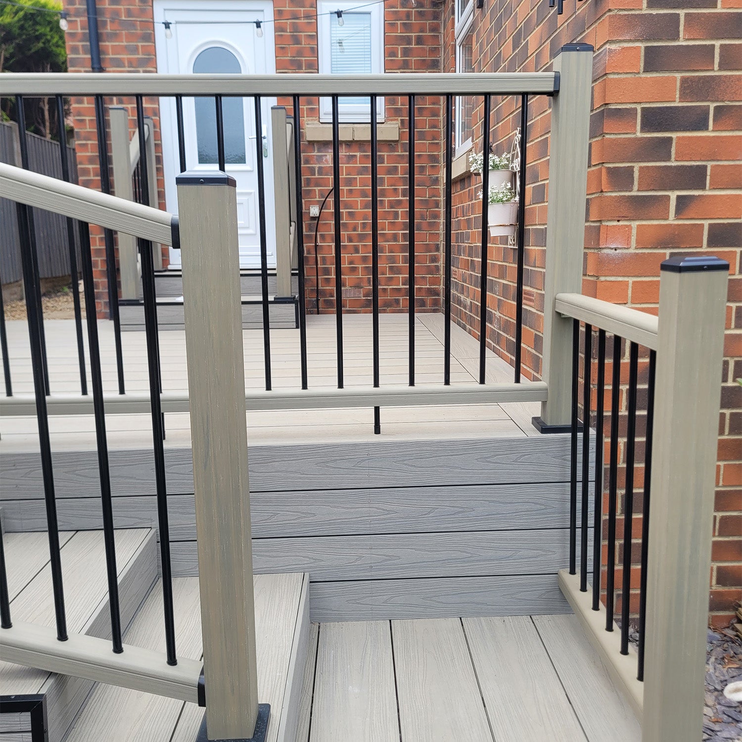 NeoTimber Composite Balustrade Straight Railing - Antique stairs