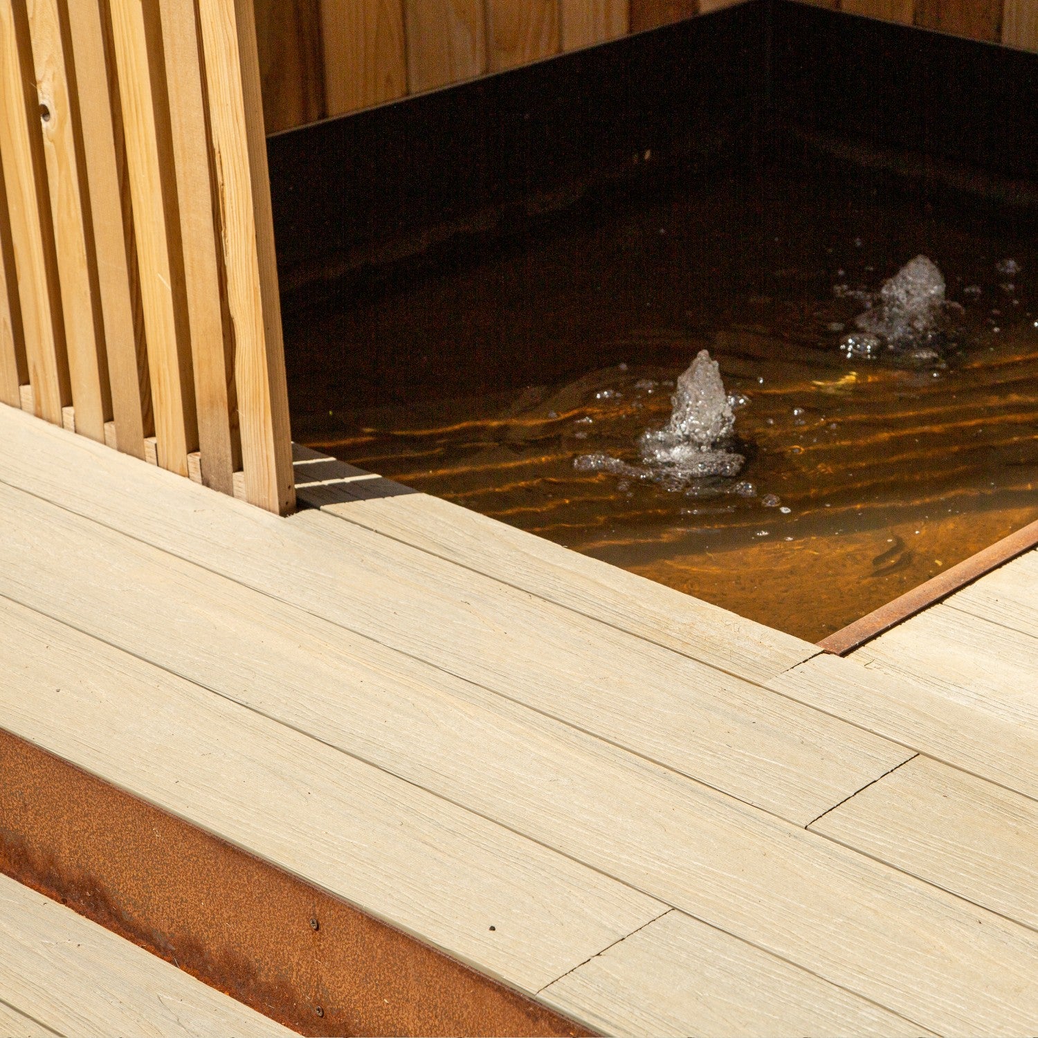 Deluxe Solid Composite Deck Board - UV resistant deck