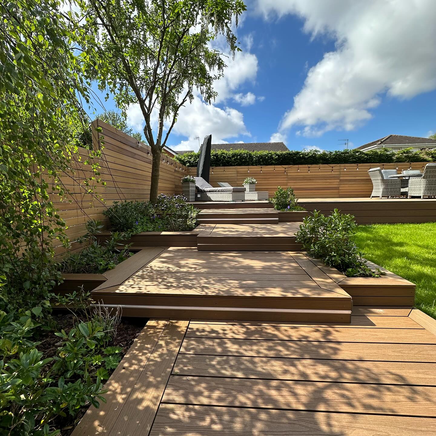 NeoTimber Deluxe Hollow Deck Board - Woodgrain teak