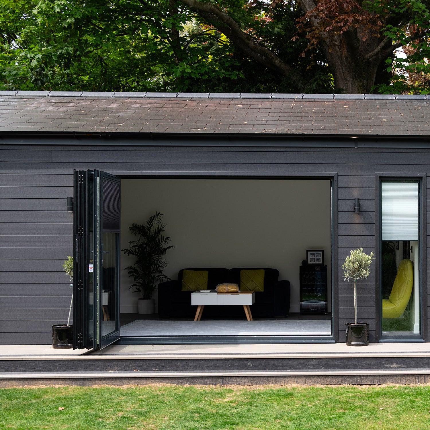 NeoTimber® Deluxe Brushed Composite Cladding Board - Advanced capping technology