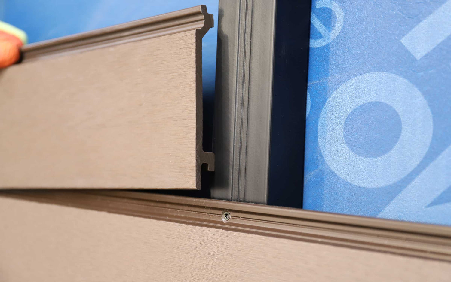 does composite cladding expand