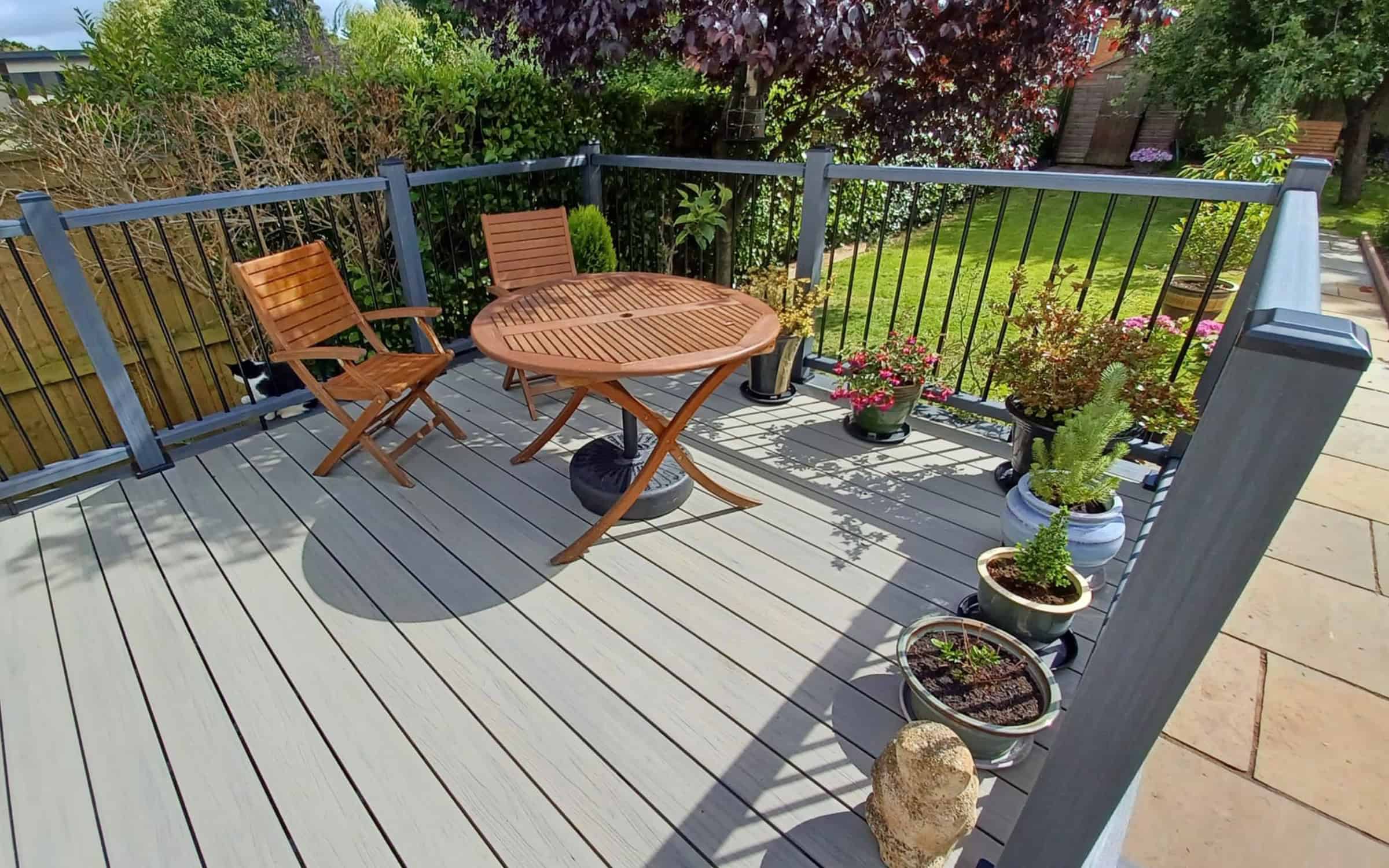 Silver Birch composite deck with grey NeoTimber balustrades