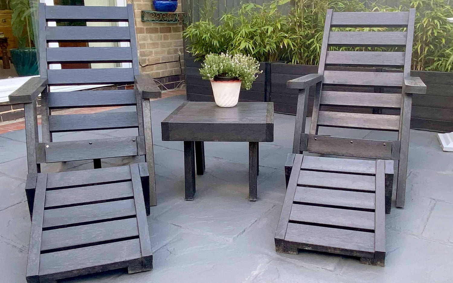 recycled plastic furniture advantages