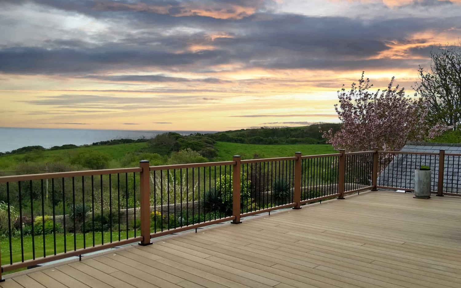 fixing composite balustrades