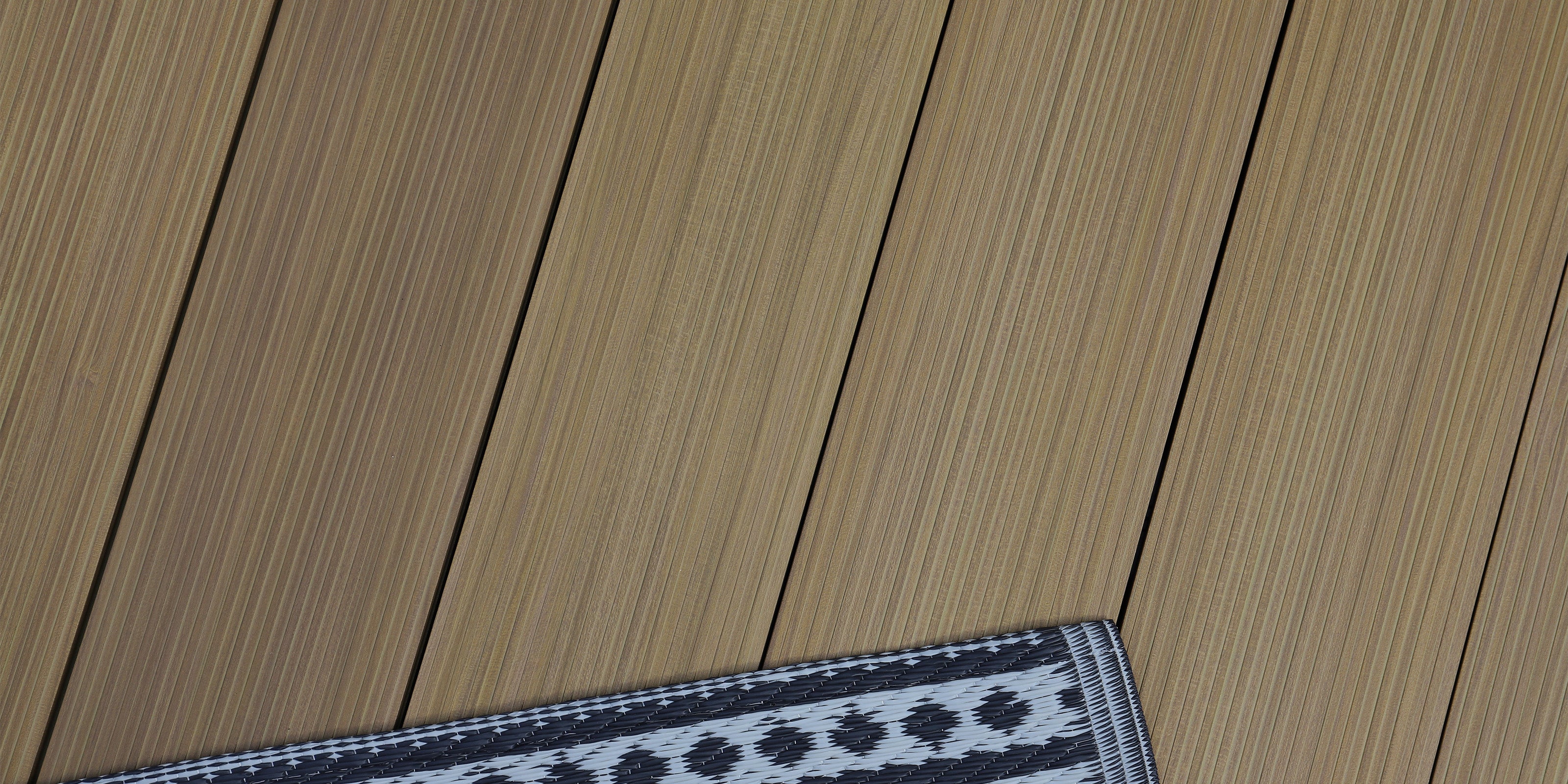 Aluminium Decking Gallery