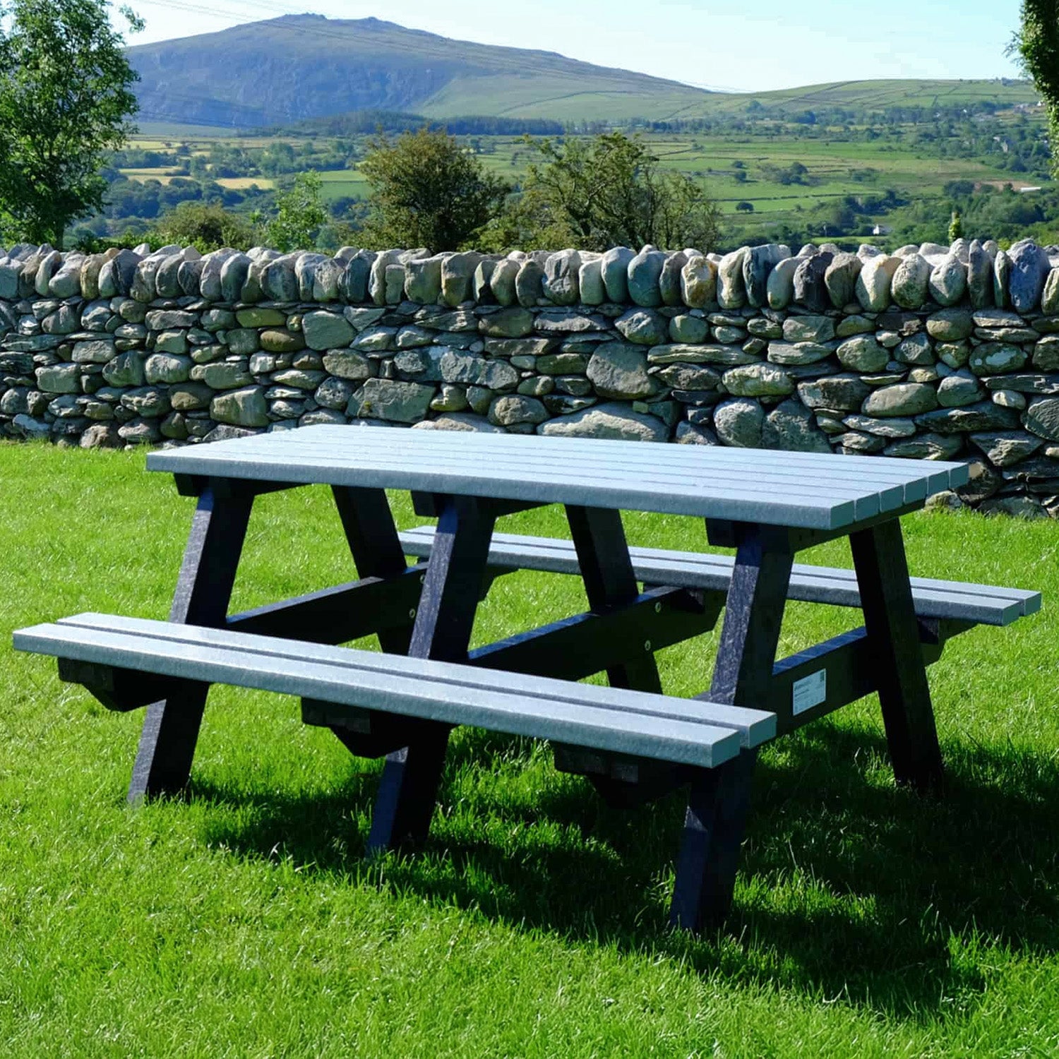 recycled plastic outdoor furniture