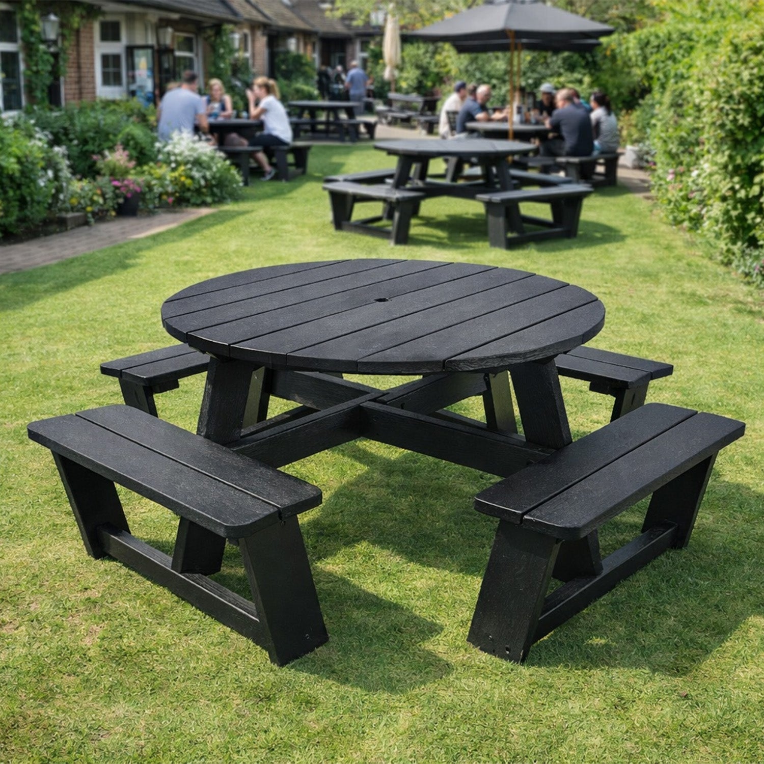 Recycled Plastic Round Picnic Table - Social seating areas