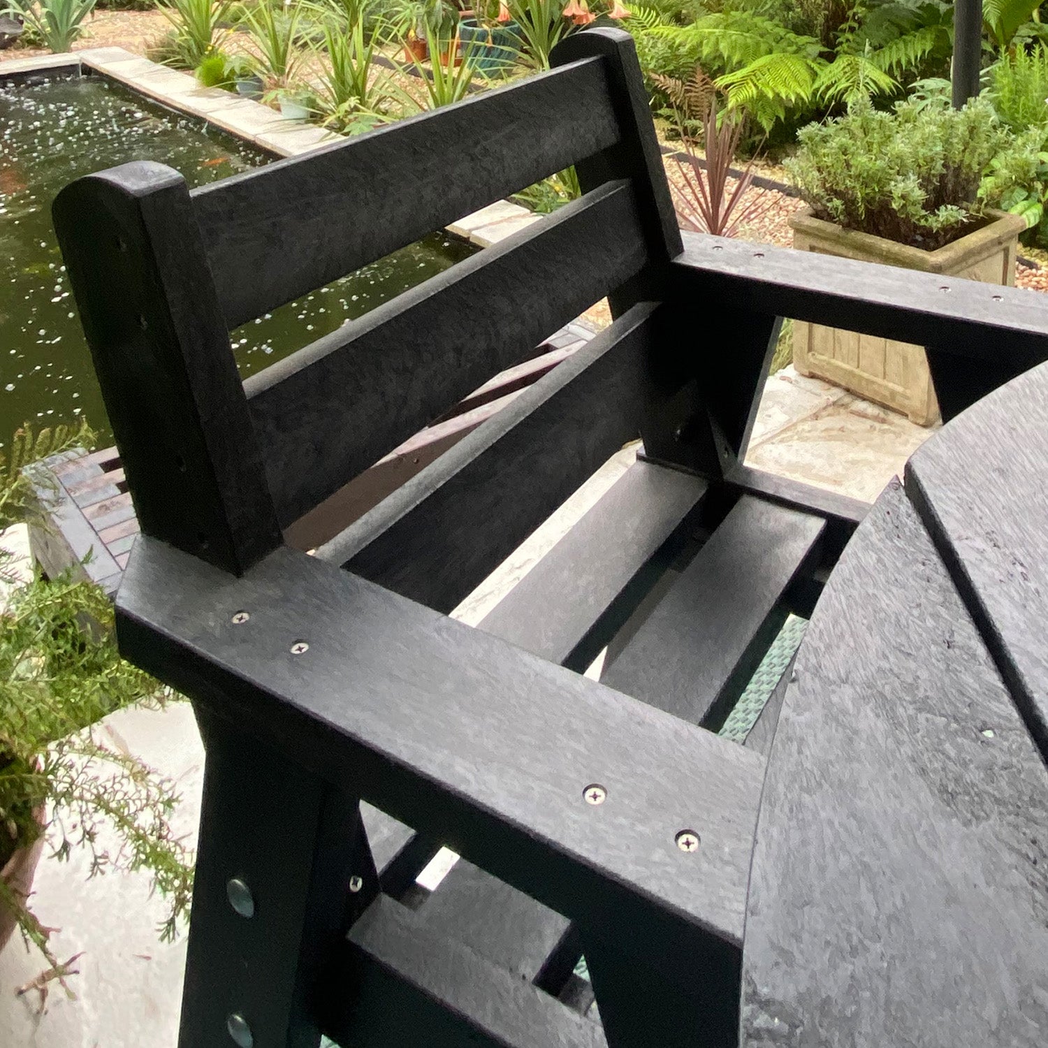 Recycled Plastic Terrace Table & Chair Set - Solid structure